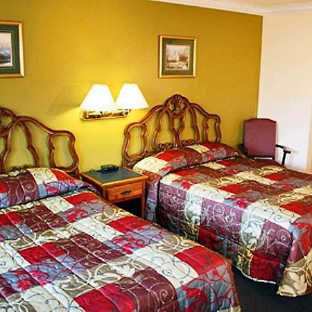 Motel 6 Cal Expo Sacramento McClellan Стая снимка